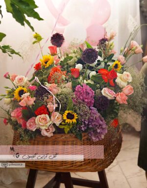 سبد گل طبیعی گهواره ای1