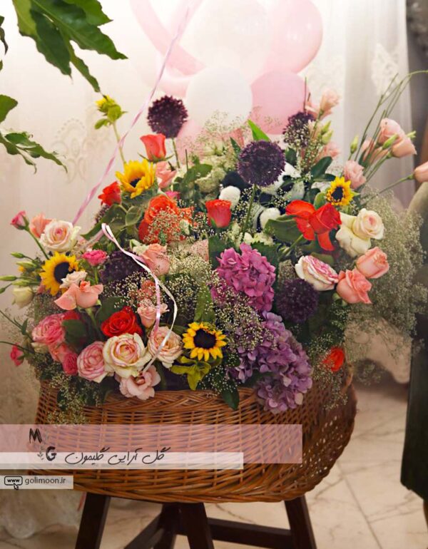 سبد گل طبیعی گهواره ای1